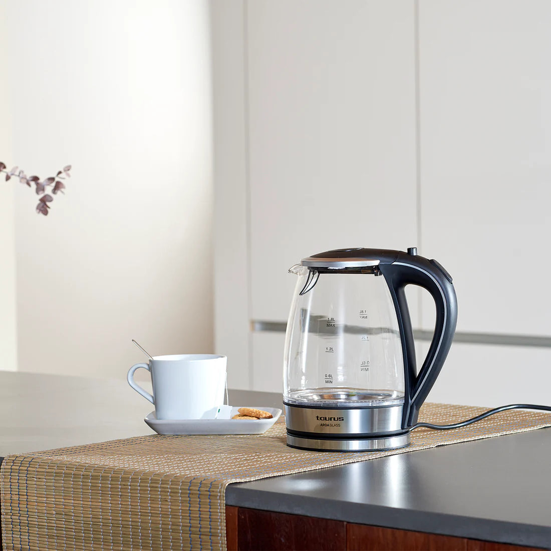 TAURUS KETTLE AROA GLASS