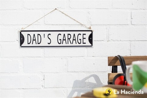 La Hacienda Dad'S Garage Embossed Metal Sign LAH55548