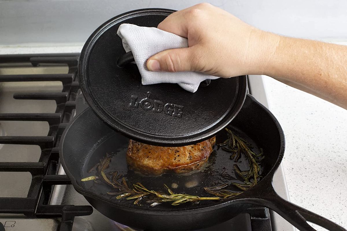 Lodge 8 Inch Cast Iron Round Flat Grill Press L8Rfip