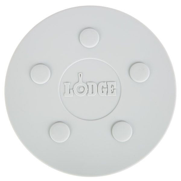 Lodge 8" Round Heat-Resistant Gray Magnetic Trivet ASLMT05
