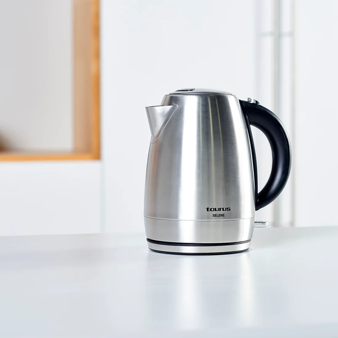 TAURUS SELENE KETTLE 1.7L CAPACITY BRUSHED S/S 2200W