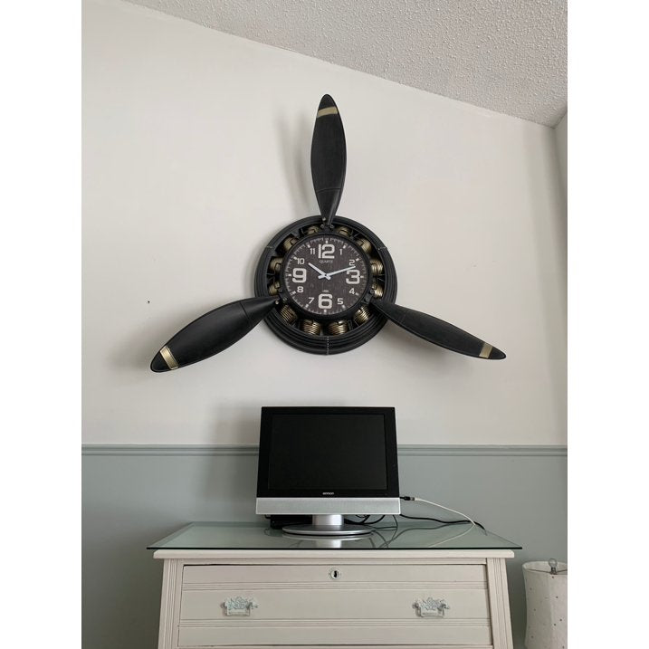 Metal Airplane Propeller Wall Décor clock