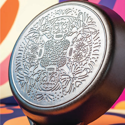 LODGE 31 Cm Seasoned Cast Iron Butterfly Sugar Skull Skillet
