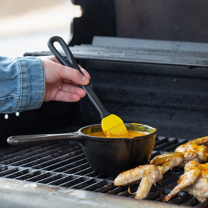 LODGE Cast Iron Melting Pot And Silicone Brush LMPB21