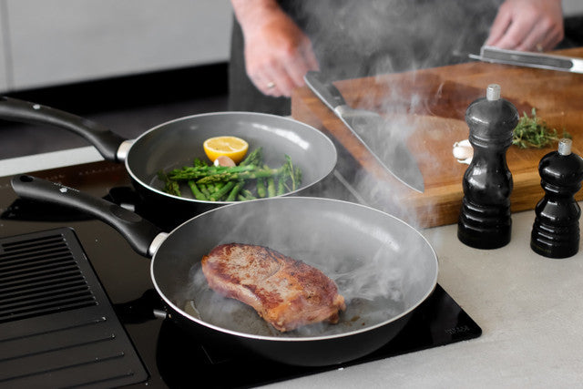 KitchenCraft MasterClass Salt or Pepper Mill (12cm) - Black